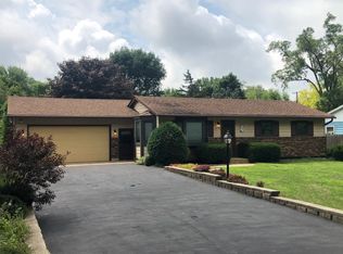 9317 Ballard Rd, Crystal Lake, IL 60014