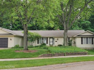 3723 Springbrook Ln, Lansing, MI 48917