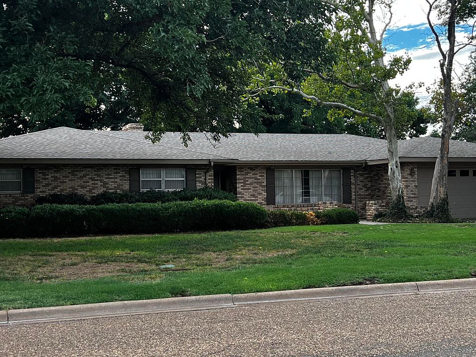1315 St, Plainview, TX 79072 MLS 22289 Zillow