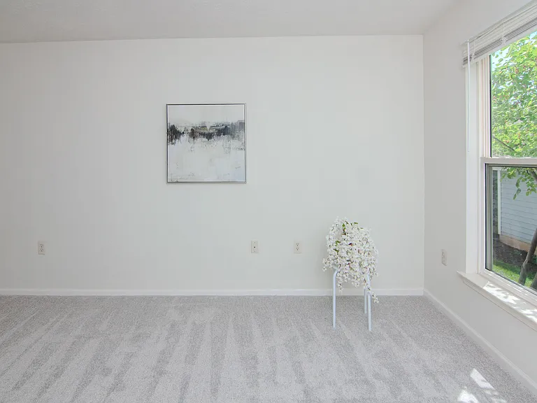 1704 Weatherstone Dr — Photo 31