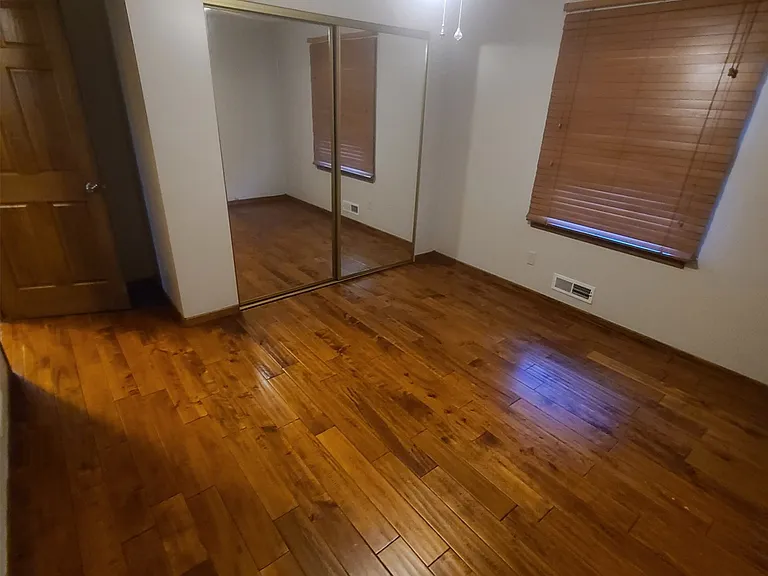 Upstairs Bedroom #1