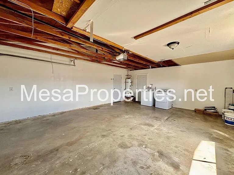 16327 Seneca Rd — Photo 17