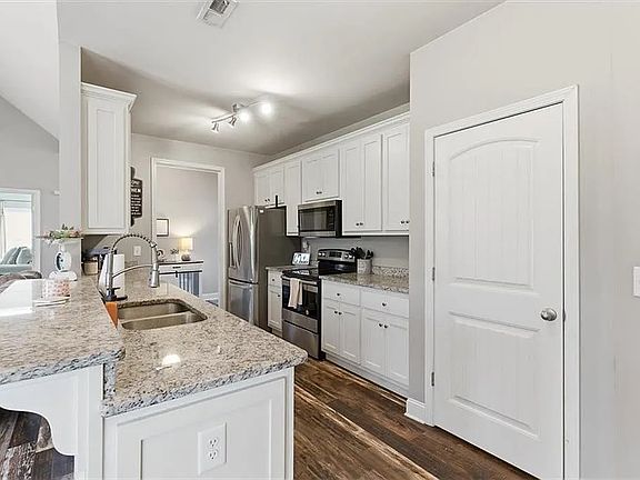 2nd image of 59 Round Rock Cir