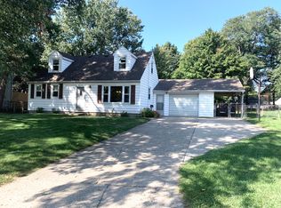 535 Netherfield St NW, Comstock Park, MI 49321