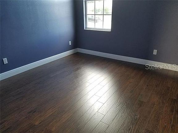 3rd image of 7100 White Trillium Cir