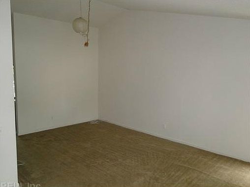 5th image of 1601 Sweet Bay Ct