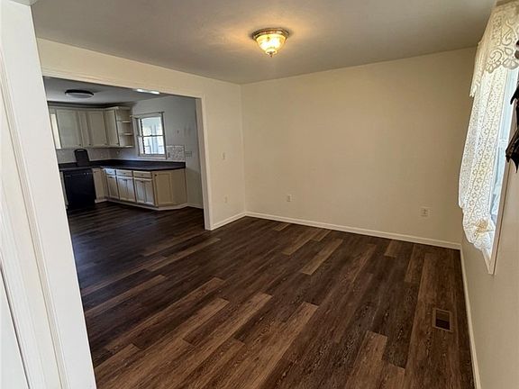 4th image of 11186 Elk River Rd N