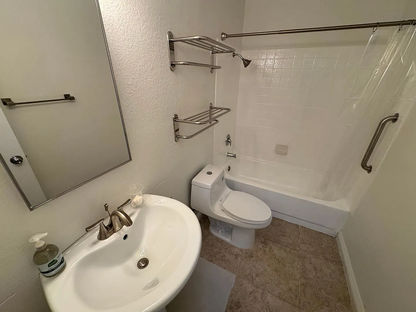 Fully Furnished Ground-Floor Condo with Pool Access! — Photo 3