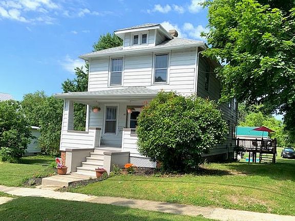 2nd image of 921 Jefferson Ave