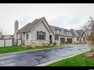 2271 E Lincoln Ln, Holladay, UT 84124