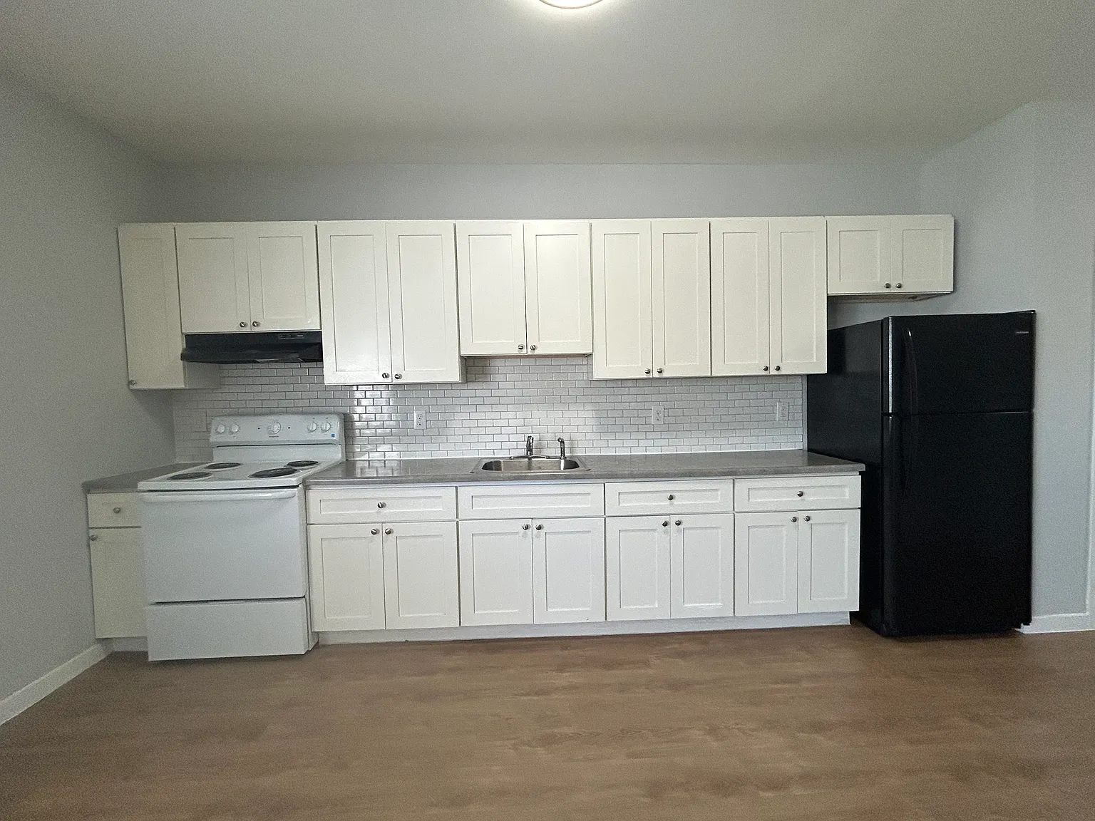 2 bed, $1,963 — Photo 2