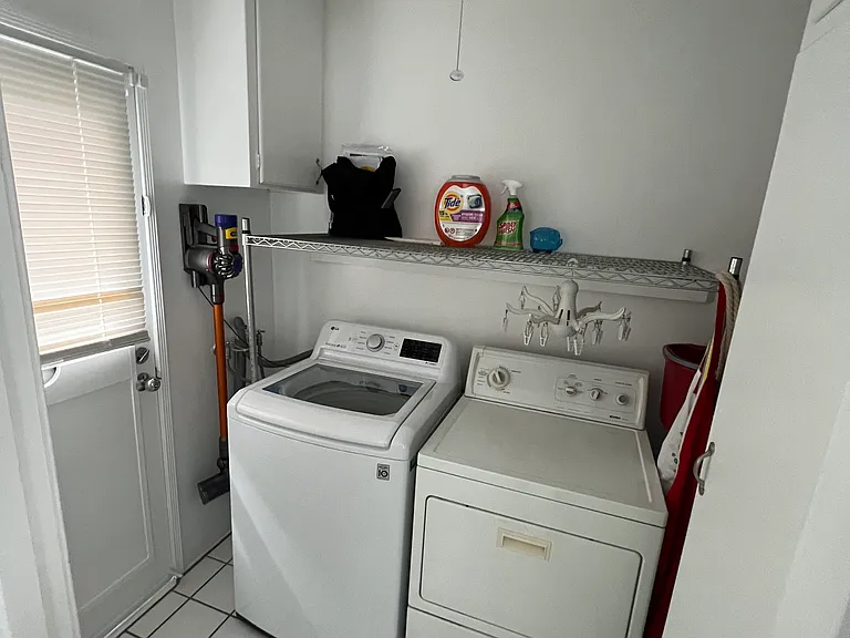 Current tenant _ laundry room