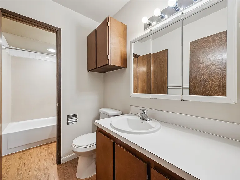 Terri 24 Apartments — Photo 11