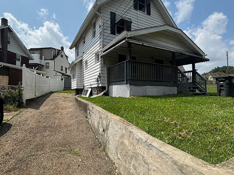 788 Excelsior Ave — Photo 2