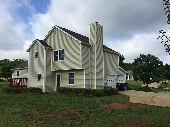4th image of 127 Woodcrest Way