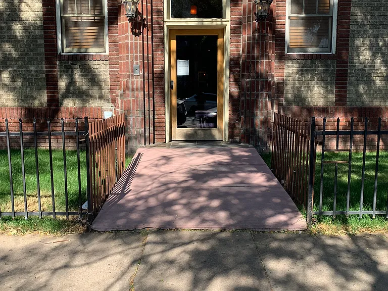 1275 N Pearl St #B11 — Photo 13