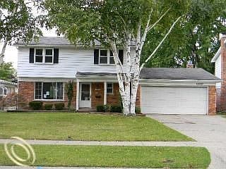 1st image of 42227 Montroy Dr