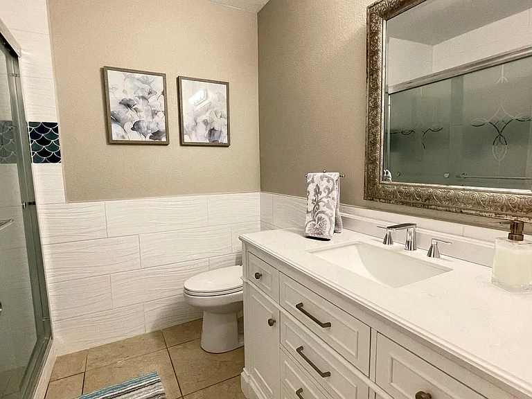 9233 W Highland Ave — Photo 27