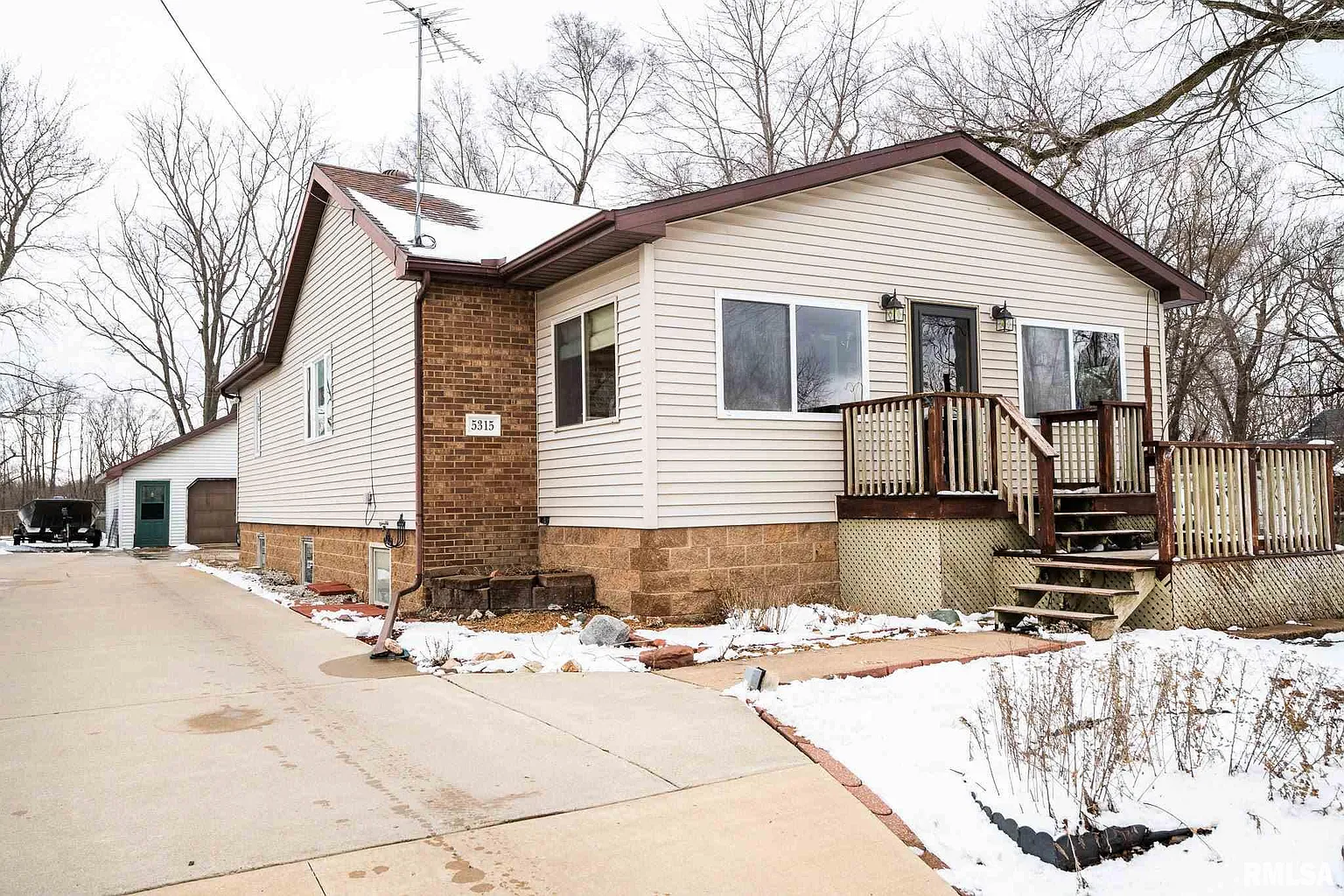 5315 W Katherine Ave photo 1