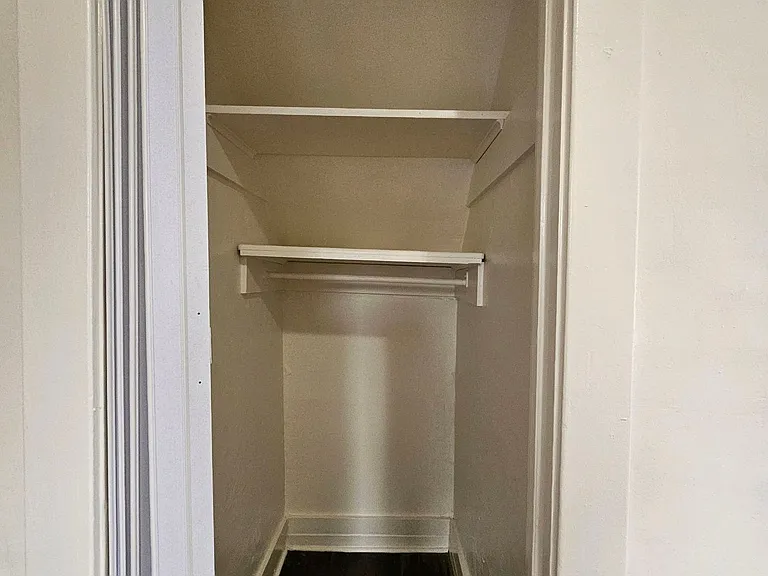 1058 Molino Ave — Photo 6