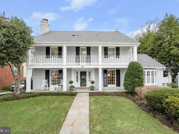 5604 Albia Rd, Bethesda, MD 20816