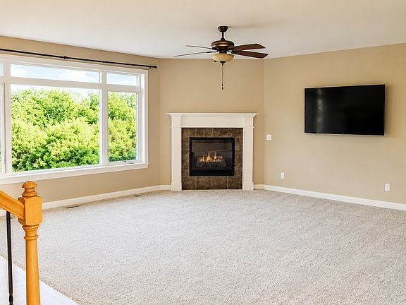 4th image of 3137 Brookfield Dr
