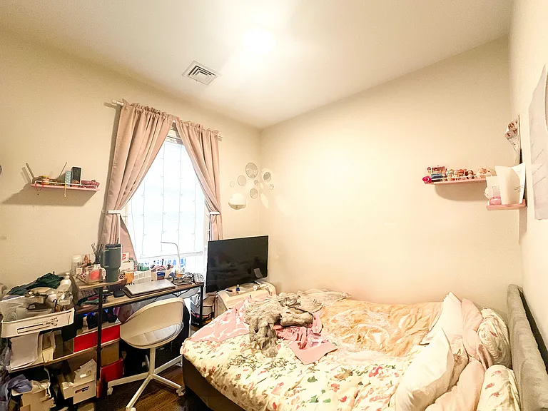 77 Torrey St #2 — Photo 12