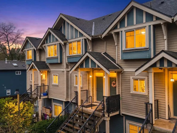 7168 Stride Ave #204, Burnaby, BC V3N 1T7