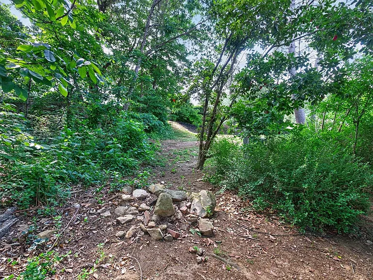 7 Georgetown Grn — Photo 40