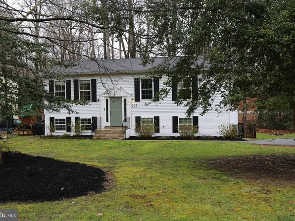 605 Mermaid Ct, Lusby, MD 20657