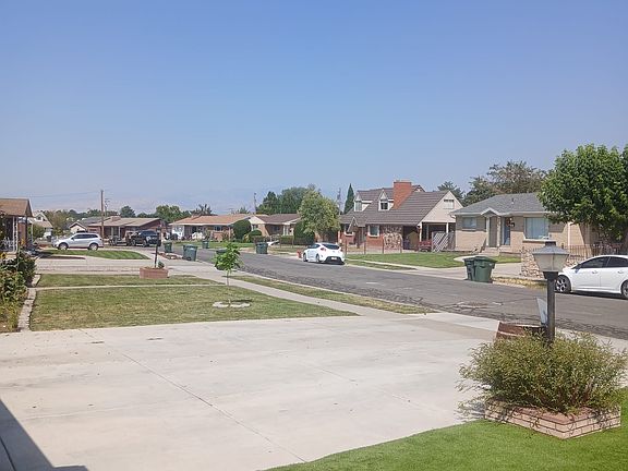 5th image of 3584 S Cochise Dr