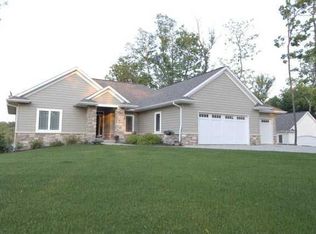 1454 Viola Ln NE, Swisher, IA 52338