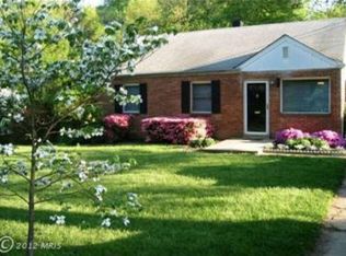 7317 Sportsman Dr, Falls Church, VA 22043