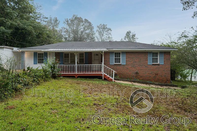 3 bed, 2.0 bath, 1333 sqft, $1,400 — Photo 1