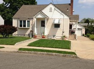 692 Hanson Ave, Perth Amboy, NJ 08861