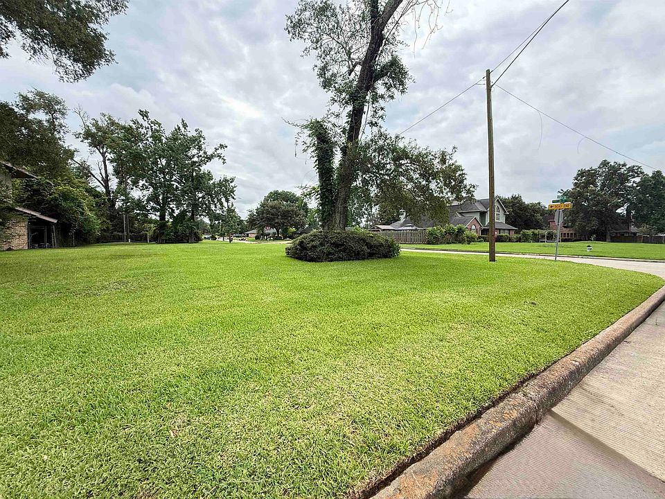 1st image of 3255 Blossom Dr