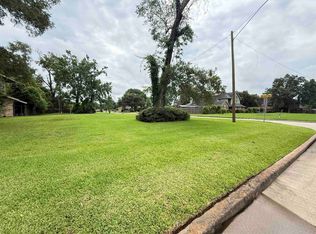 3255 Blossom Dr, Beaumont, TX 77705