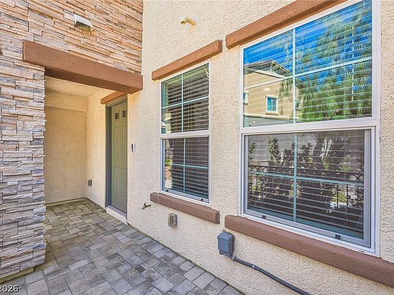 3rd image of 1127 Ruby Sparrow St