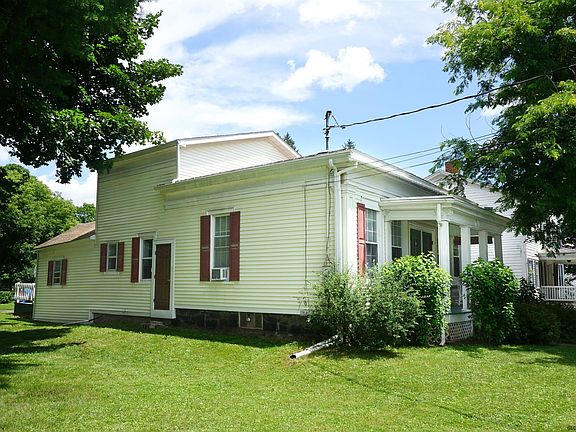 2nd image of 132 Fair St