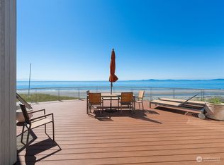 4849 Surfcrest Dr, Oak Harbor, WA 98277