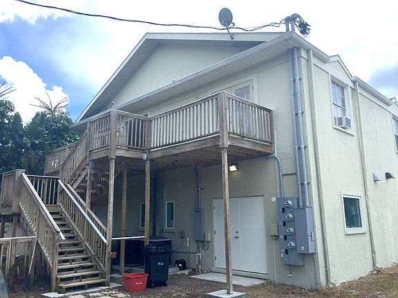 5th image of 925 Tamiami Trl S