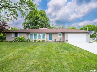 1105 Highview Rd, East Peoria, IL 61611