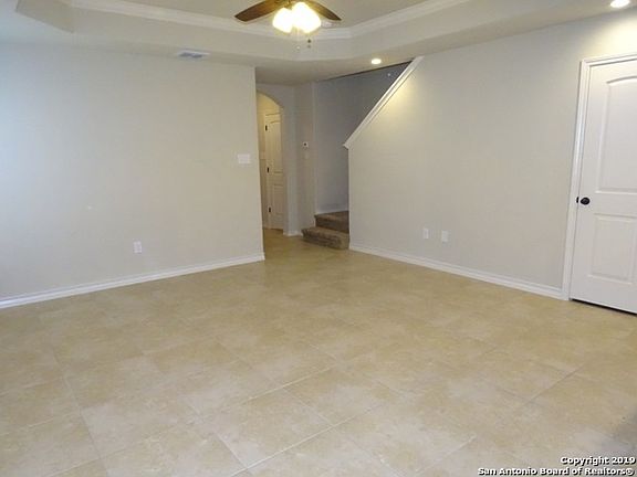 4th image of 7018 Lakeview Dr #101