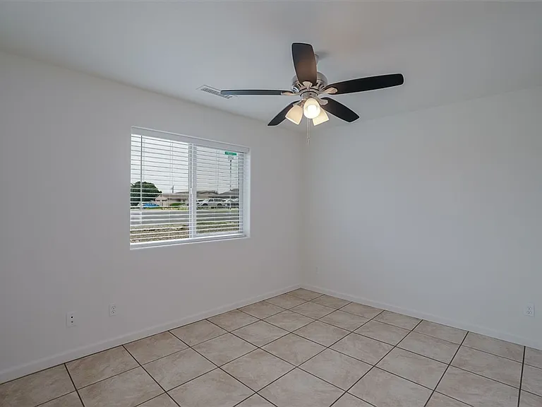 3850 N Teri Ct — Photo 50