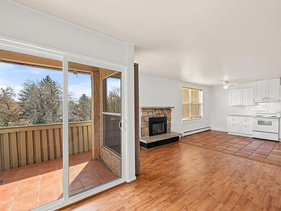 New sliding doors to each balcony.