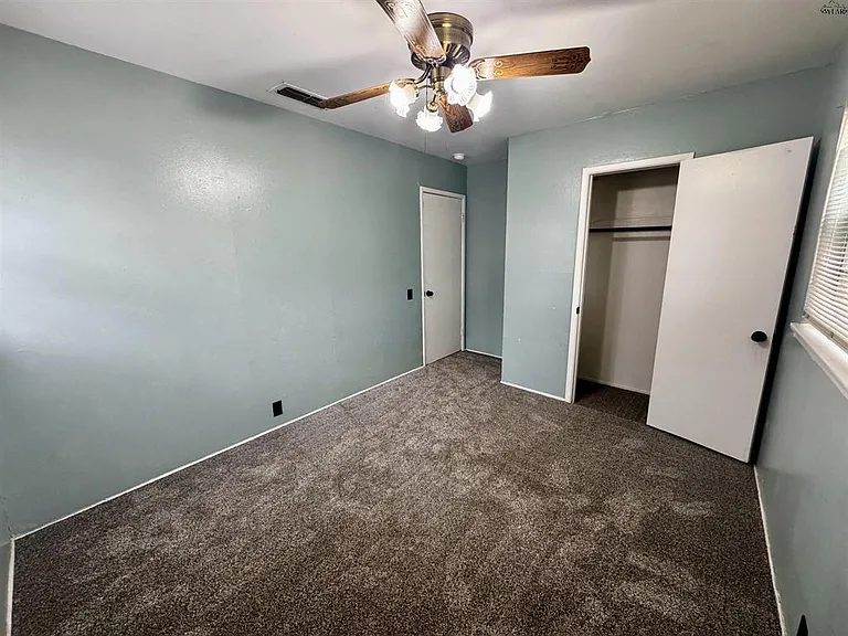 1504 Red Fox Rd — Photo 8