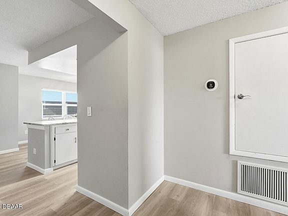 4th image of 415 Banana Cay Dr APT J