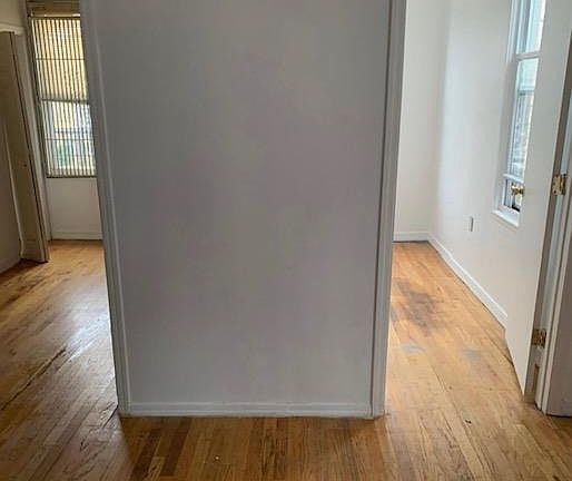 4th image of 119 Clendenny Ave #302