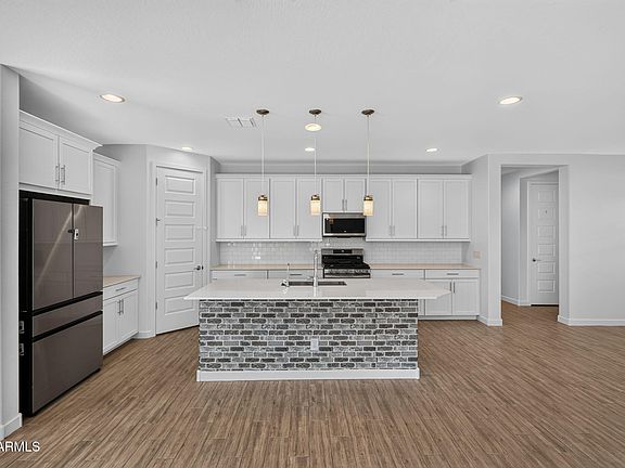 5th image of 1651 W ESTES Way
