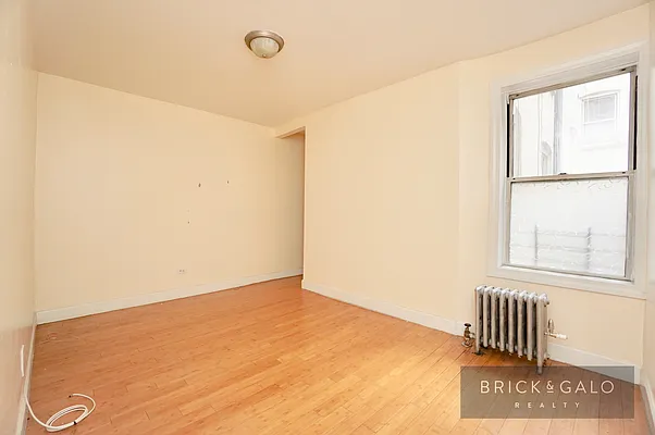 Rented by BRICK & GALO REALTY CORP | media 15